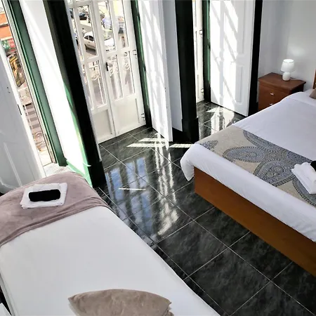 Homestay Sublime Brown Bedroom