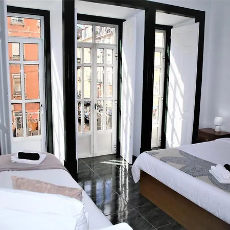 Sublime Brown Bedroom Лиссабон